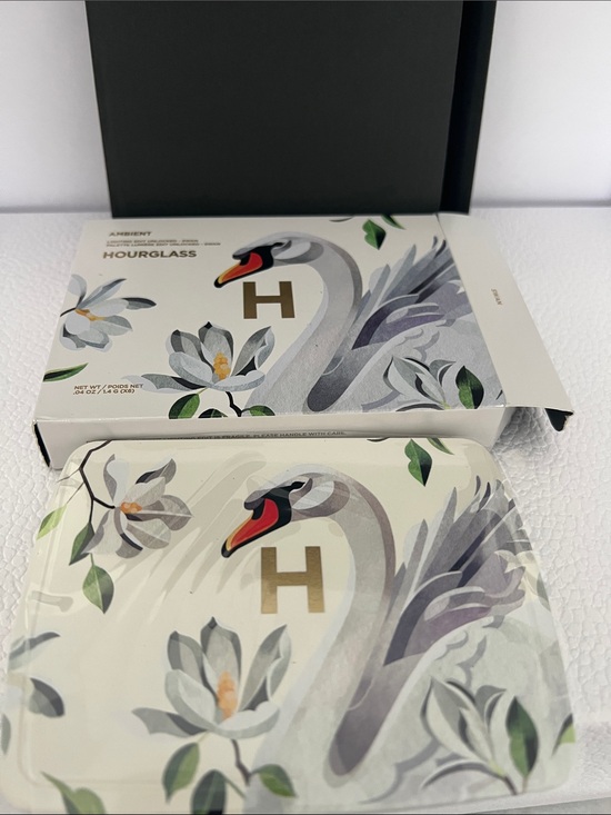 Hourglass Other - Hourglass  Ambient Lighting - Swan